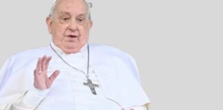 El Papa Francisco sale del hospital y agradece las oraciones: “Gracias a todos”