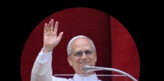 León XIV: Un Papa cercano que saluda al mundo digital con la paz de Cristo