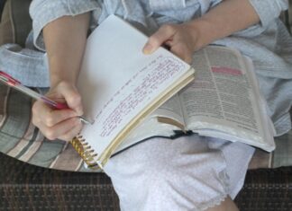 ¿Leemos los católicos la Biblia? Una respuesta en el Mes de la Palabra de Dios