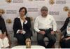 Querétaro fortalece la comunicación pastoral entre diócesis y parroquias, Cuatro agentes pastorales participan en una entrevista institucional de la Diócesis de Querétaro, dialogando sobre la vinculación pastoral frente a un fondo con logotipos de CODIFAJULAVI.