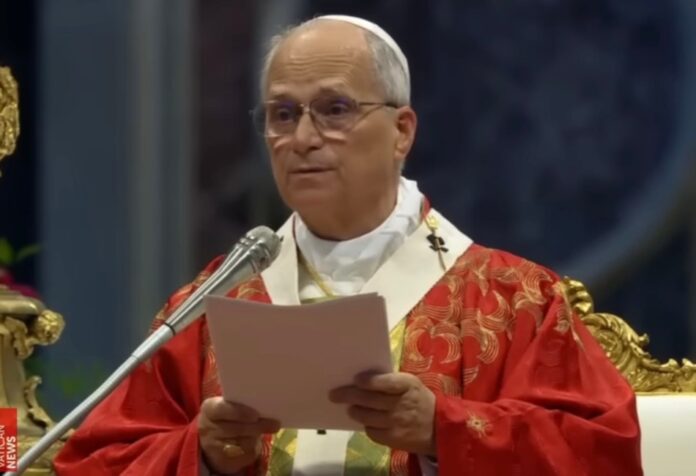 El Papa León XIV pronuncia la homilía durante la celebración de la solemnidad de los santos Pedro y Pablo en la Basílica de San Pedro.